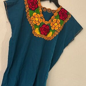 Embroidered Teal Women’s Top puebla M L vintage